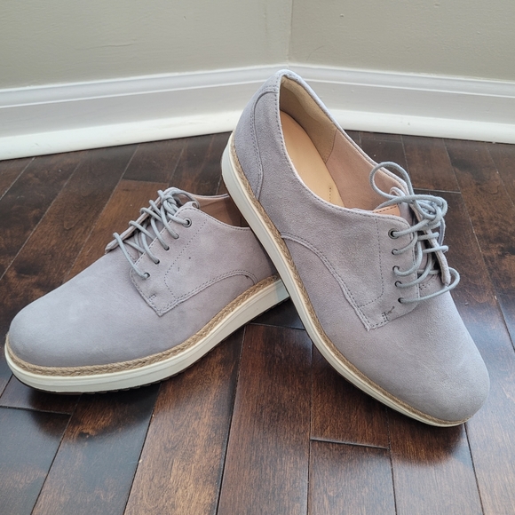 ClarksClarks Artisan Women's Blue Gray Suede Leather Oxfords Shoes - Picture 1 of 4